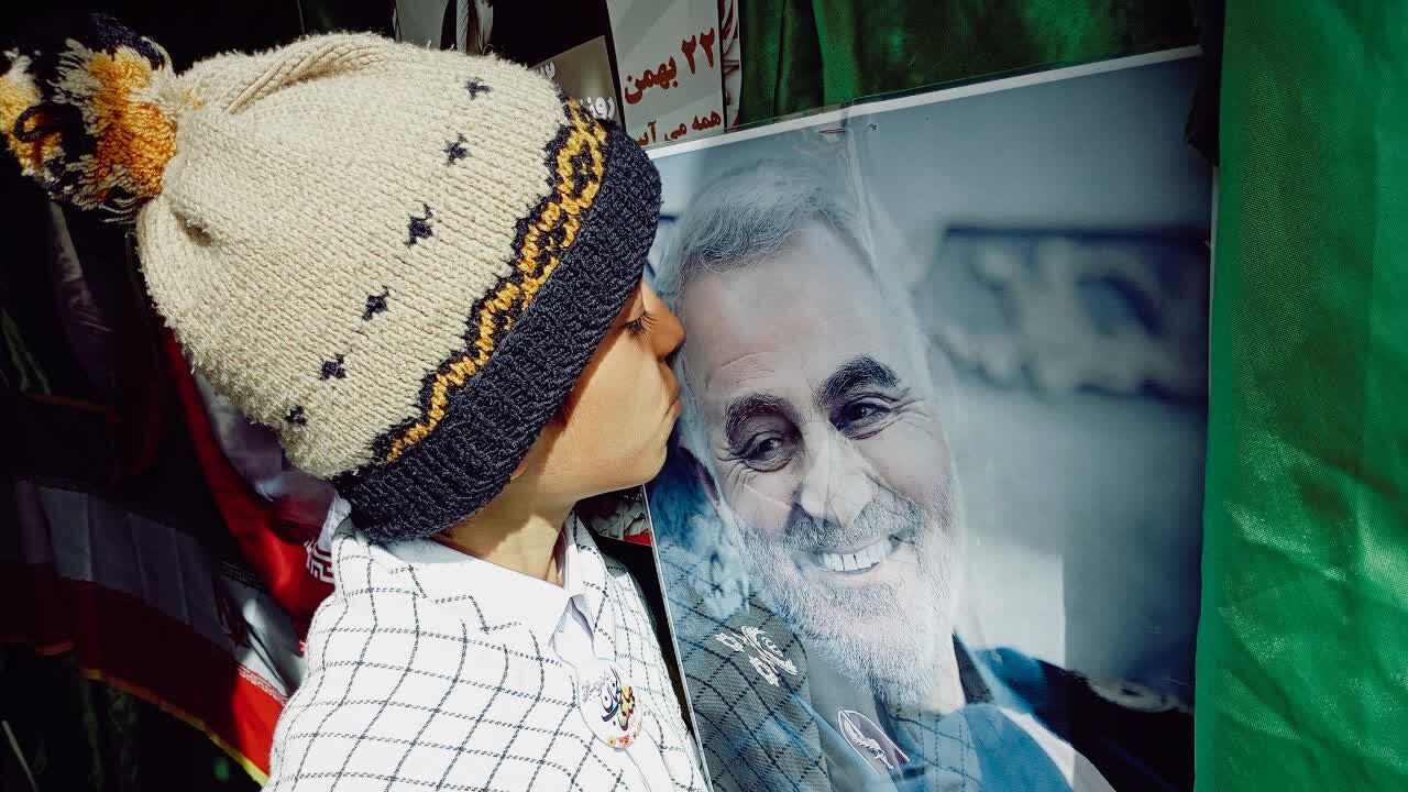 راهپیمایی 22 بهمن در شیراز برنامه دشمن را برچید