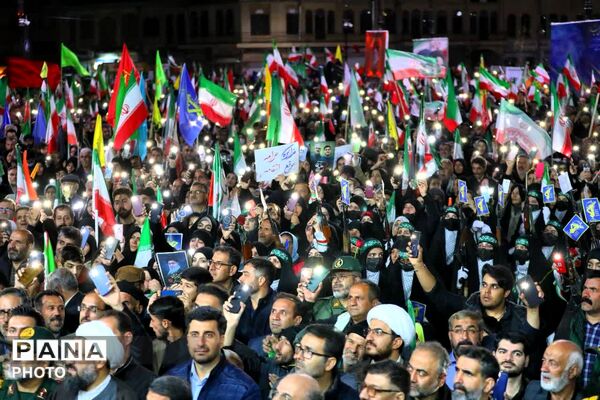 میدان امام خمینی(ره) همدان در تپش غیرت زنان همدانی