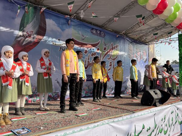 شور اسلامی در مسیر راهپیمایی تهران