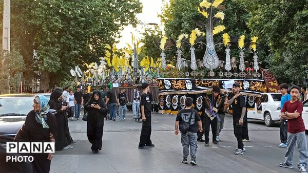 شور حسینی در نخستین روز صفر میزبان کاروان نمادین اسرای شام در تفرش 