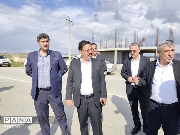 بازدید معاون عمرانی استاندار آذربایجان شرقی از تصفیه‌خانه فاضلاب لیلان