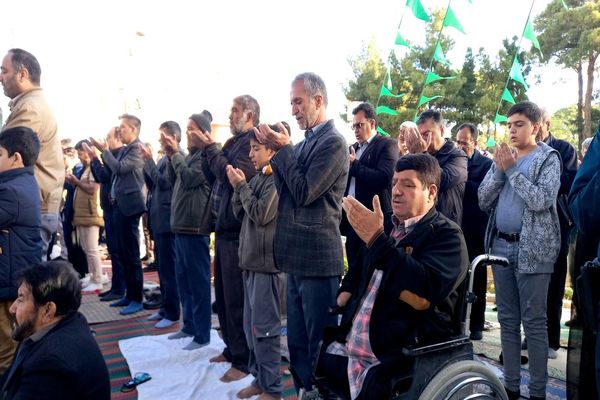 شکرانه توحید؛ نماز عید فطر در نجف‌آباد