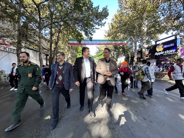 راهپیمایی ۱۳ آبان مدرسه شهید رجایی یک بجنورد