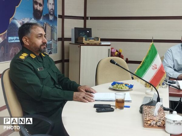 نشست خبری اصحاب رسانه نیشابور با فرمانده ناحیه مقاومت بسیج سپاه 