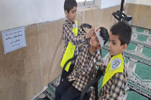 مانور زلزله در مدارس شهرستان‌ها و مناطق استان بوشهر