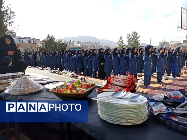 آماده‌سازی دبیرستان هاجر بیرجند برای استقبال از شهید گمنام 