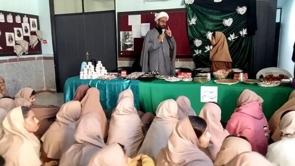 ایستگاه صلواتی دبیرستان حضرت آسیه(س) در ایام فاطمیه
