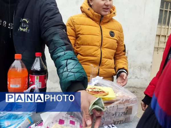 برپایی بازارچه دانش‌آموزی به‌مناسبت عید مبعث 