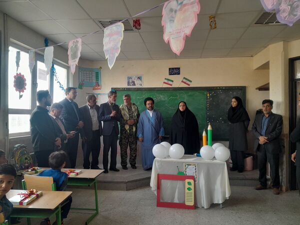  جشن شکوفه ها در دبستان شهید محمدی شهر نسر 