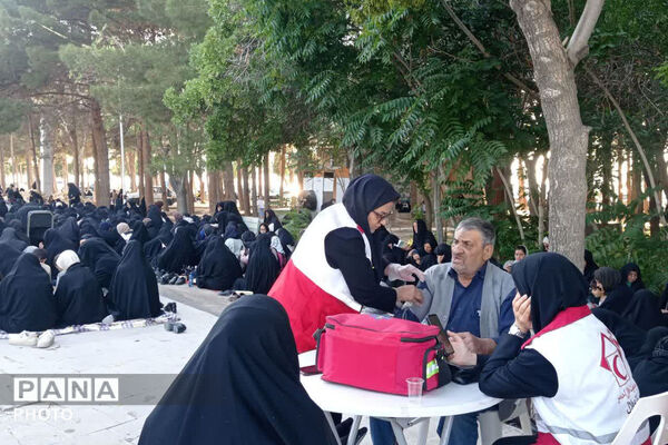 عرفه روز بخشش دیگران و استجابت دعاها