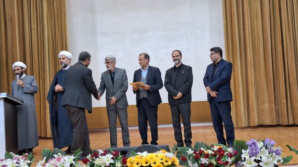 همایش اجرایی‌سازی سند منشور اقامه نماز در استان البرز