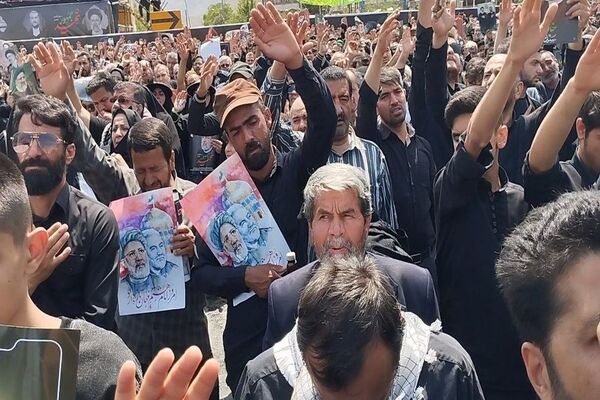 وداع تاریخی مشهدی‌ها با خادم‌الرضا؛ شهید جمهور