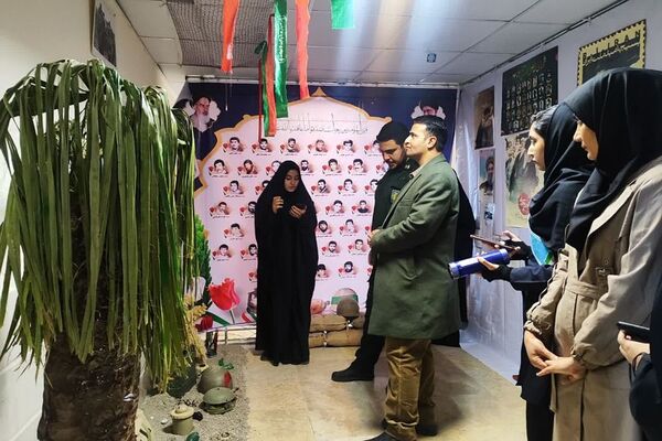  کارگاه‌های سواد اجتماعی و سیاسی و نمایشگاه انقلاب با شعار «روایت ناشنیده» در مدارس متوسطه دوم فشافویه