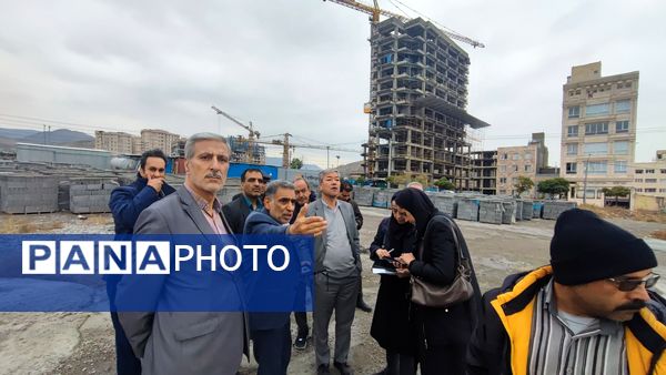 بازدید مدیرکل نوسازی مدارس جهت احداث مدرسه‌ای جدید در ناحیه۶ مشهد