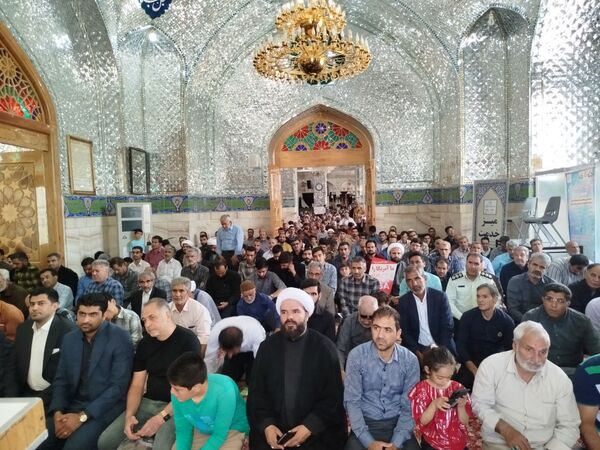 نماز جمعه شهرستان کاشمر با حضور مردم به صورت باشکوه برگزار شد 