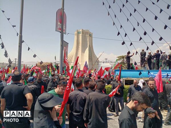 میدان آزادی؛ خروش عاشقان در بدرقه رهبر شهید
