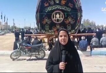 مراسم نخل برداری و سینه‌زنی در روستای بخ برگزار شد