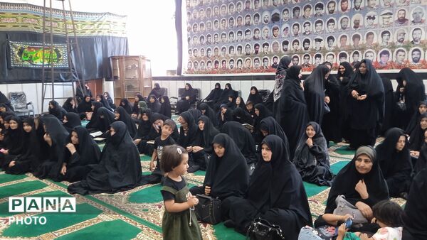 مراسم گرامیداشت چهارمین روز تدفین «امام شهید» در مسجد جامع دولت‌آباد