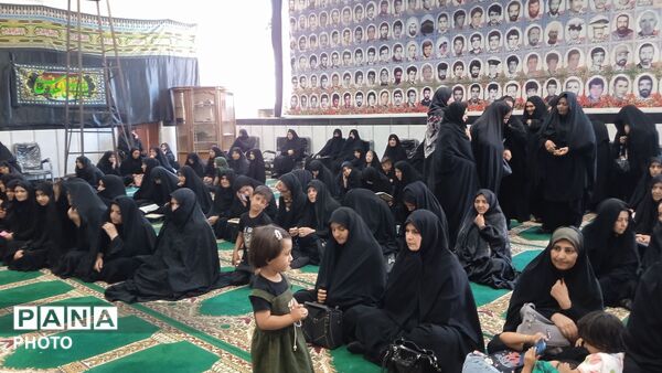 مراسم گرامیداشت چهارمین روز تدفین «امام شهید» در مسجد جامع دولت‌آباد