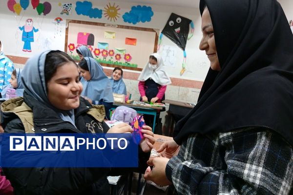 مدارس شهرستان قدس زیر چادر بانوی دو عالم در جشن ولادت حضرت زهرا(س)