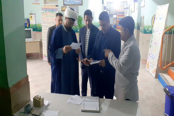 بازدید ناظران استانی از ستاد اسکان فرهنگیان دشتستان