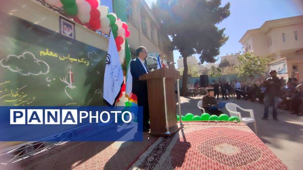  زنگ سپاس در هنرستان جلیل نصیرزاده آموزش و پرورش ناحیه یک