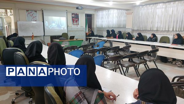 کارگاه آشنایی با تجهیزات آزمایشگاه کشت سلول و تکنیک‌های آسپتیک