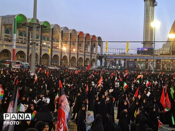 وداع با رهبر شهید؛ پیمان ابدی برای ادامه راه