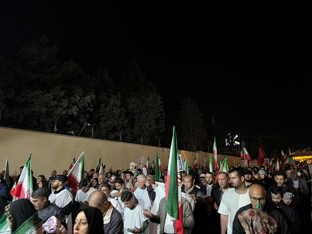 حضور مردم کرج  در پنجاه و چهارمین شب
