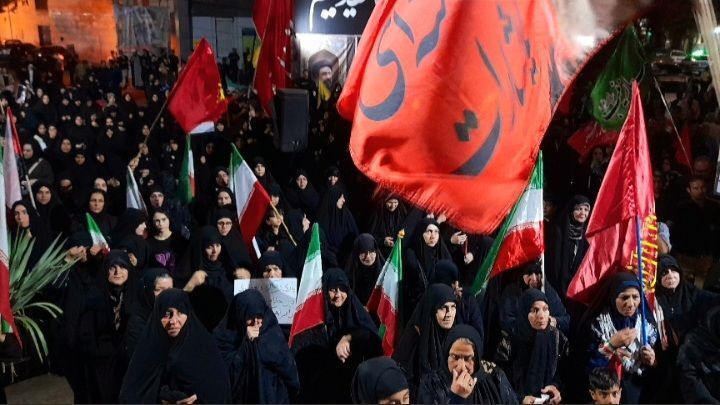 صد و بیست و سه شب خروش مردمی برای میهن