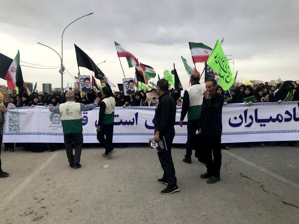 اندوه و حزن دانش‌آموزان از شهادت خادمان ملت