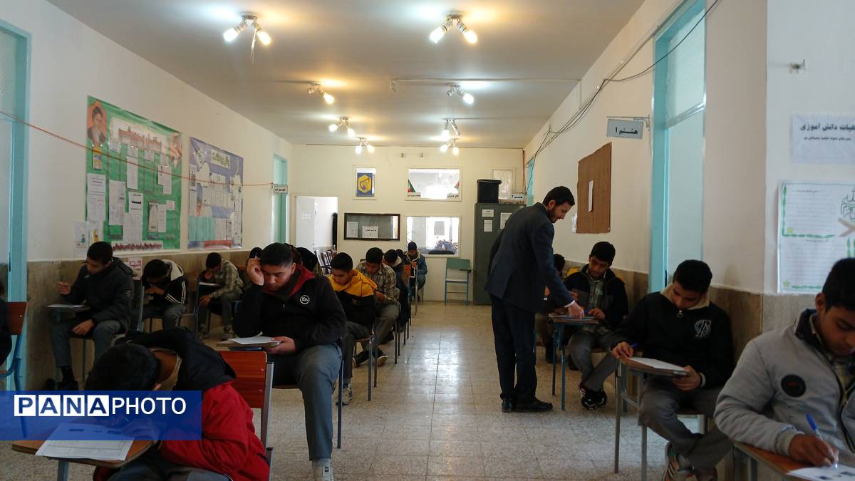 آغاز آزمون‌های نوبت اول در دبیرستان نمونه دولتی شهید حاج قاسم سلیمانی بن