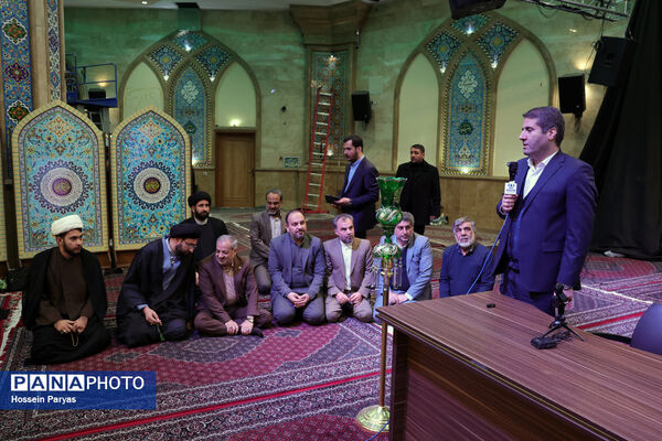 حضور وزیر آموزش و پرورش در جمع دانش‌آموزان معتکف