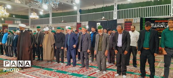  اقامه نماز عبادی سیاسی جمعه همزمان با سی و چهارمین روز شهادت قائد امت حضرت آیت الله خامنه‌ای 