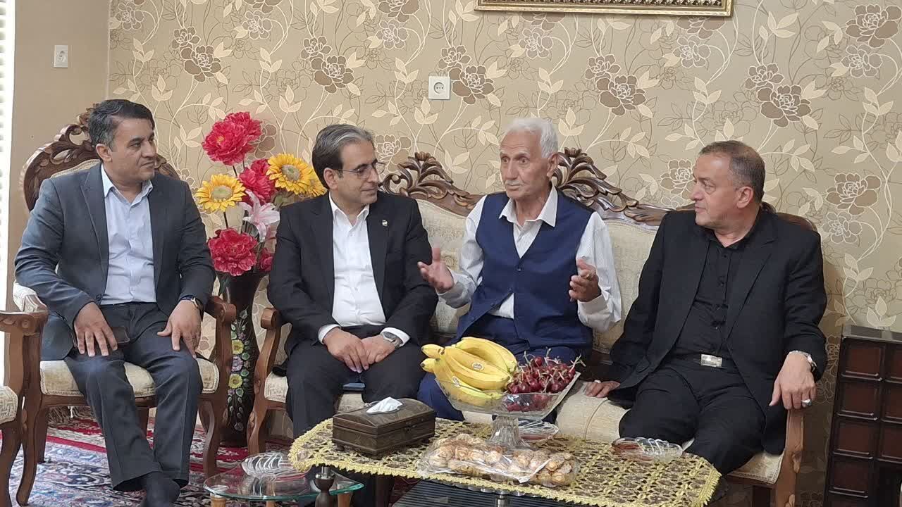 پیشکسوتان فرهنگی، دژهای مستحکم پاسداشت هویت ملی و کلید انتقال اصالت به نسل جوان هستند