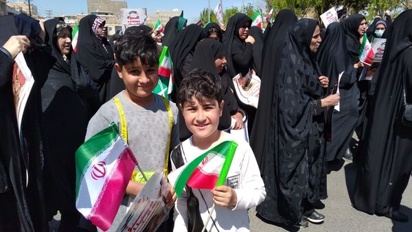 راهپیمایی روز قدس با حضور مدیرکل آموزش و پرورش شهرستان‌های تهران در کهریزک 