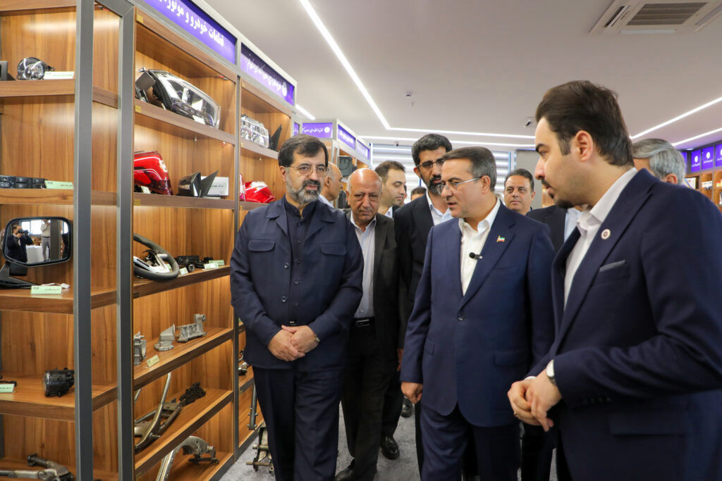 نمایشگاه دائمی قم توسعه‌بخش بازارهای داخلی و خارجی است