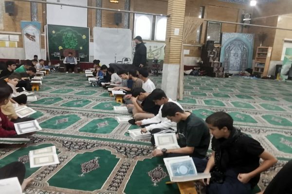 مراسم اعتکاف پسران آسمانی در مسجد علی ابن ابیطالب 