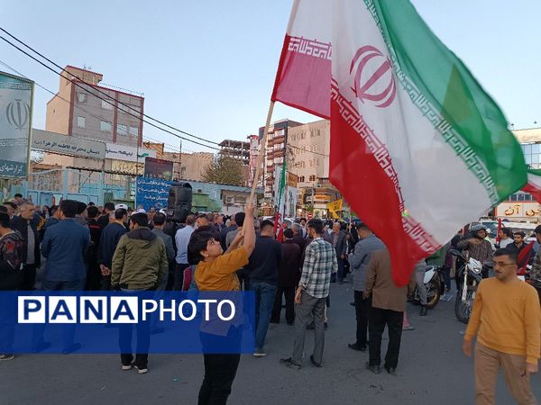 جشن پیروزی عملیات وعده صادق در میانه