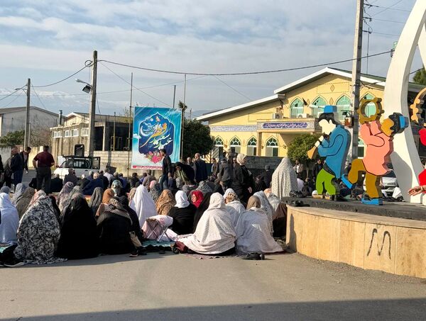 اقامه نماز عید فطر در ایزدشهر