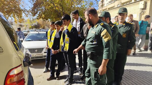 تشییع پیکر شهید گمنام در دبیرستان پویا یاسوج
