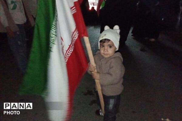مردم دلتنگ رهبر امت اسلام، حضرت آیت الله خامنه‌ای