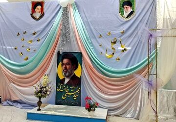 حال‌وهوای غدیری در میدان دانشجوی مشهد