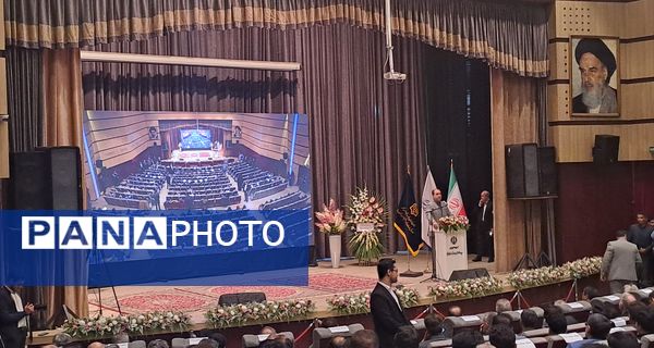 آیین نکوداشت خیر مدرسه ساز عبدالرضا وکیلی با حضور وزیر آموزش و پرورش در نیشابور 