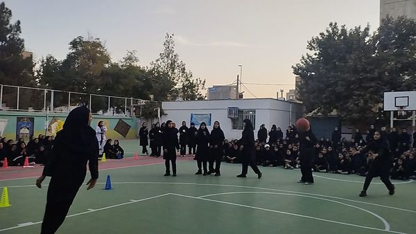 افتتاحیه المپیاد ورزشی در دبیرستان مستوفق