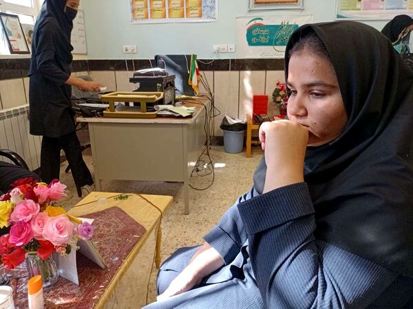 آزمون غربالگری پایه نهم در دبیرستان مادرمهربان خلیل آباد