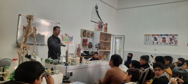 بازدید دانش آموزان دبستان پسرانه فضیلت از پژوهشسرای رازی 