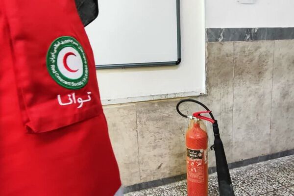 مانور زلزله در دبیرستان پروین اعتصامی 