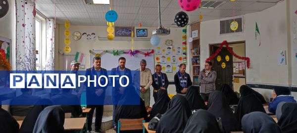 بازدید مدیر سازمان دانش‌آموزی خراسان شمالی از کلاس‌های ضمن خدمت سازمان‌دانش‌آموزی