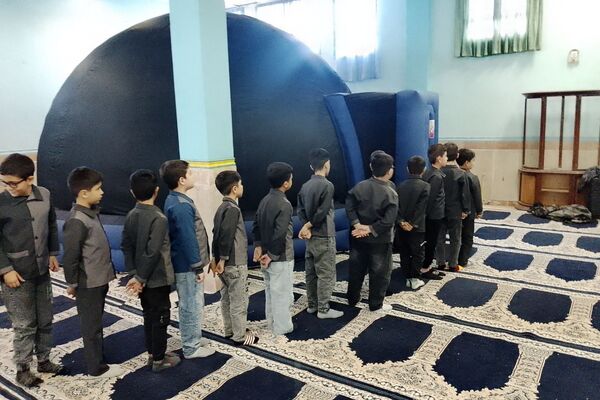 سفر علمی به آسمان در مدرسه صاحب‌الزمان رباط‌کریم